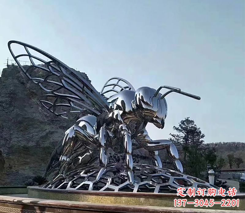山西不锈钢蜜蜂雕塑精美雕塑点缀环境
