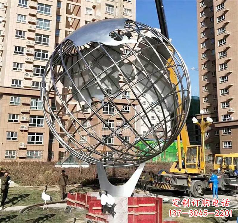 山西不锈钢地球仪雕塑以艺术表达地球的美