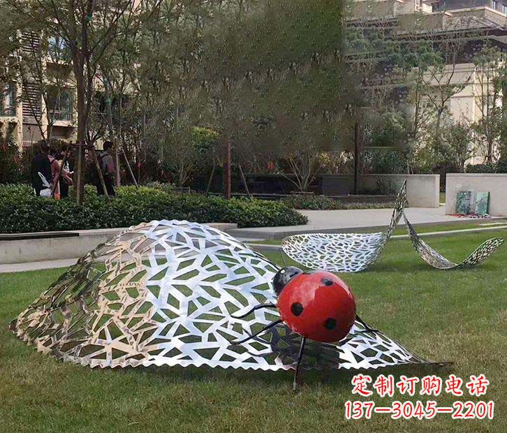 山西不锈钢瓢虫雕塑令人惊叹的艺术之美