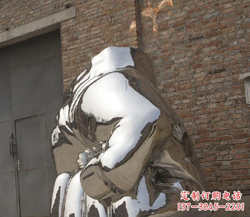 山西不锈钢拳头雕塑