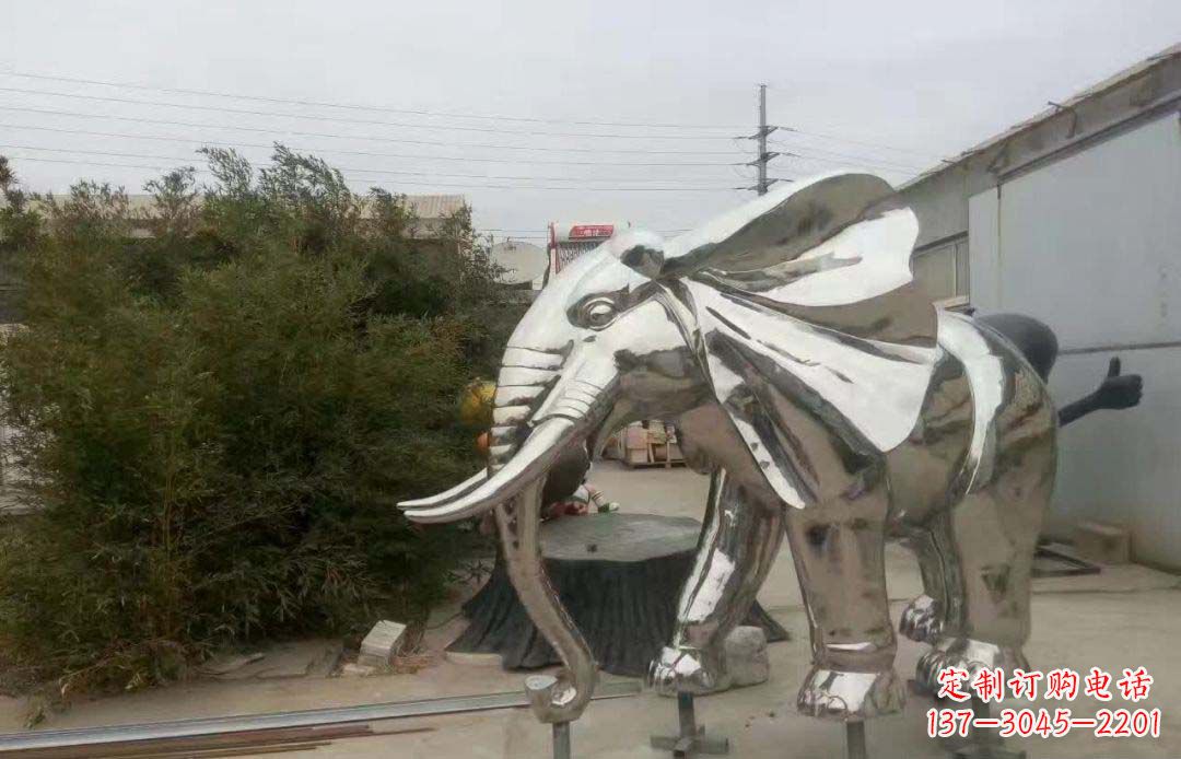 山西大象雕塑为售楼部装饰点缀