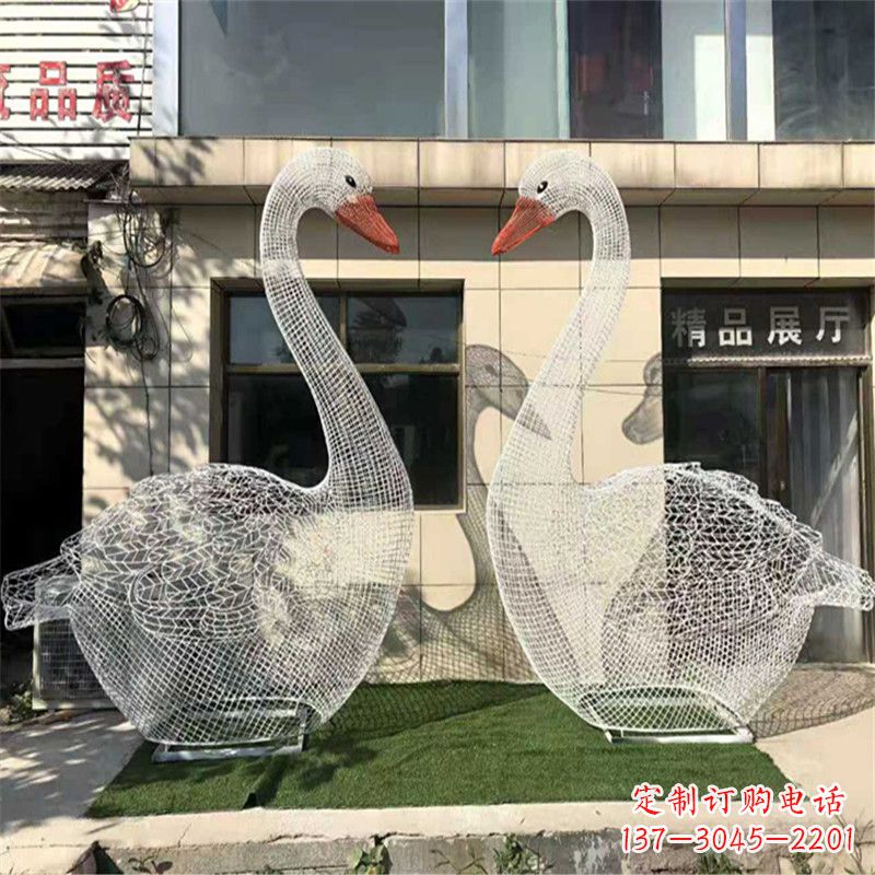 山西不锈钢缩翅网格天鹅一对经典雕塑的传奇之美
