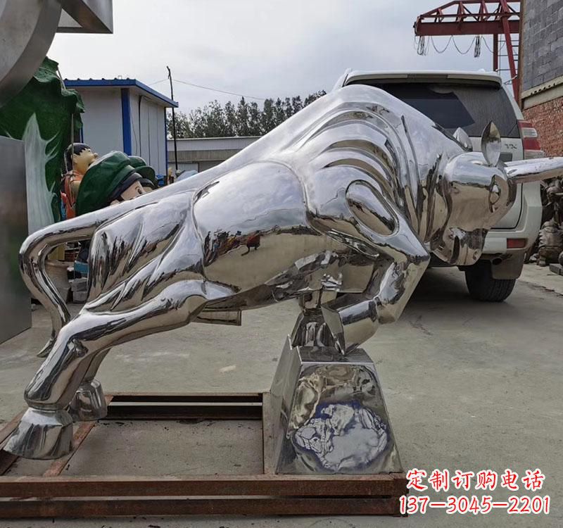 山西不锈钢拓荒牛雕塑象征勇敢和拼搏