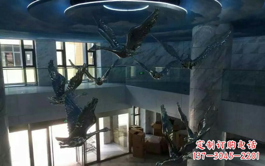 山西不锈钢天鹅雕塑赋予室内空间灵动之美