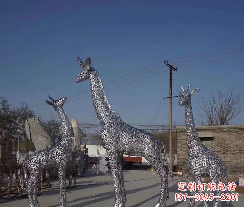 山西不锈钢镂空雕塑长颈鹿