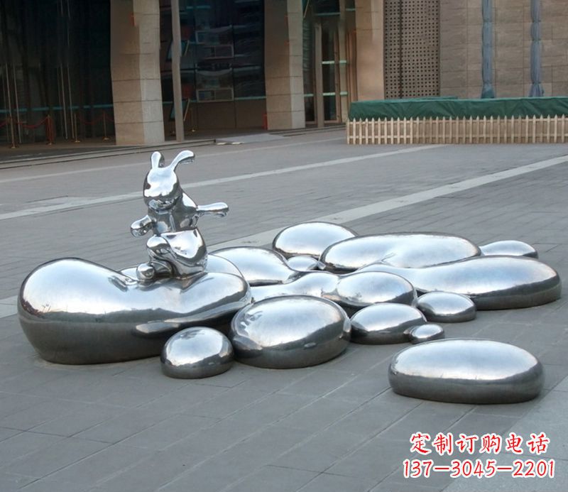 山西不锈钢兔子雕塑饱含艺术美感的艺术品