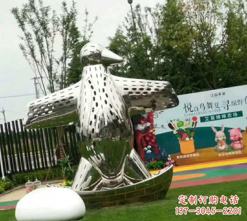 山西不锈钢现代企鹅雕塑