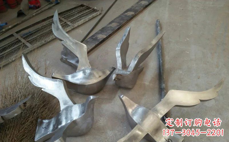 山西精美的不锈钢小型鸽子雕塑