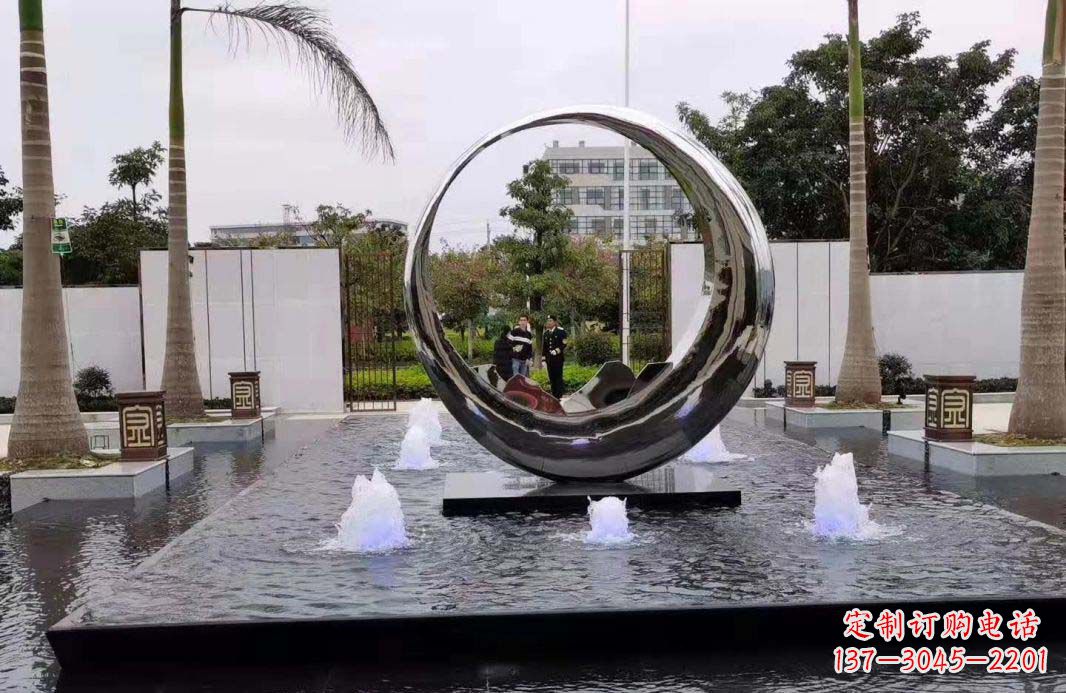 山西不锈钢圆环景观喷泉雕塑