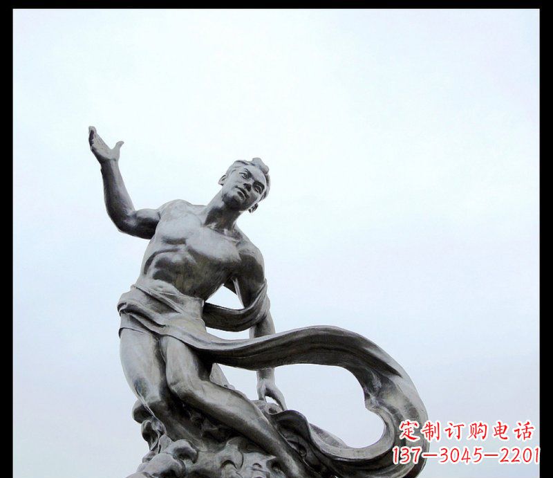 山西浪花上的勇敢者——不锈钢站立的男人雕塑