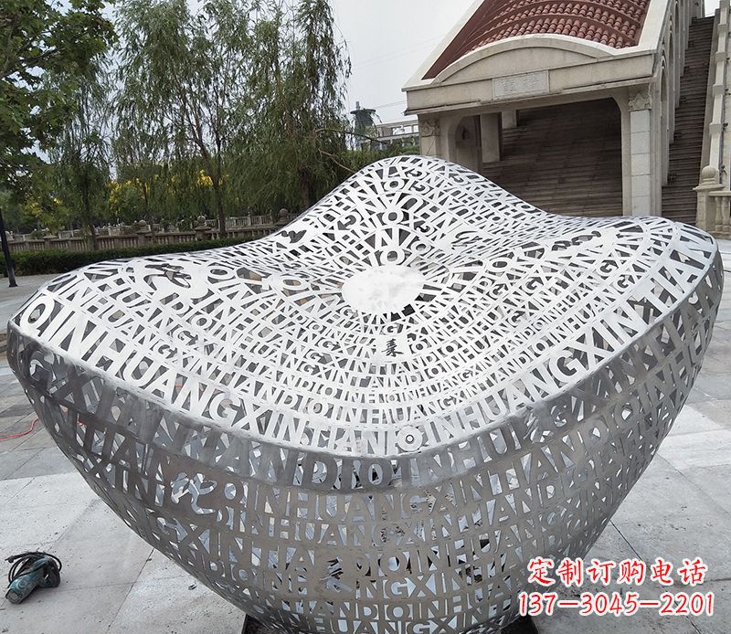 山西不锈钢字母元宝雕塑精美艺术精品