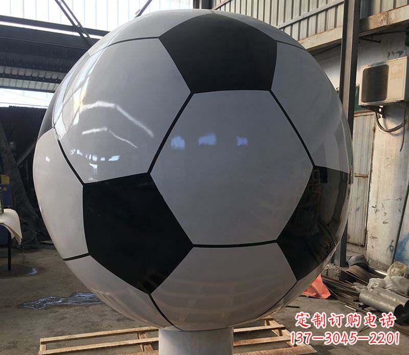 山西不锈钢足球雕塑精美的艺术品