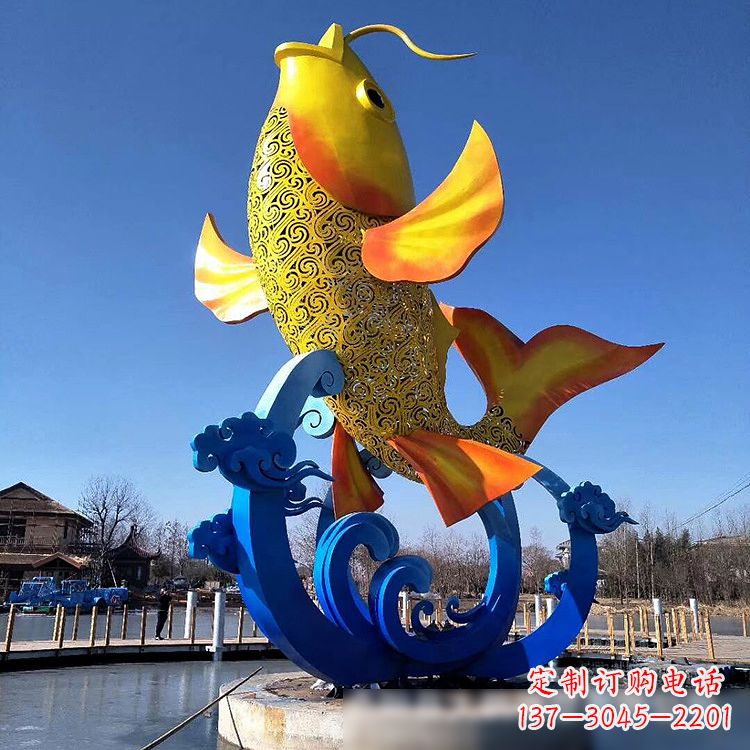 山西彩绘不锈钢鱼跃雕塑-大型水景喷泉动物雕塑