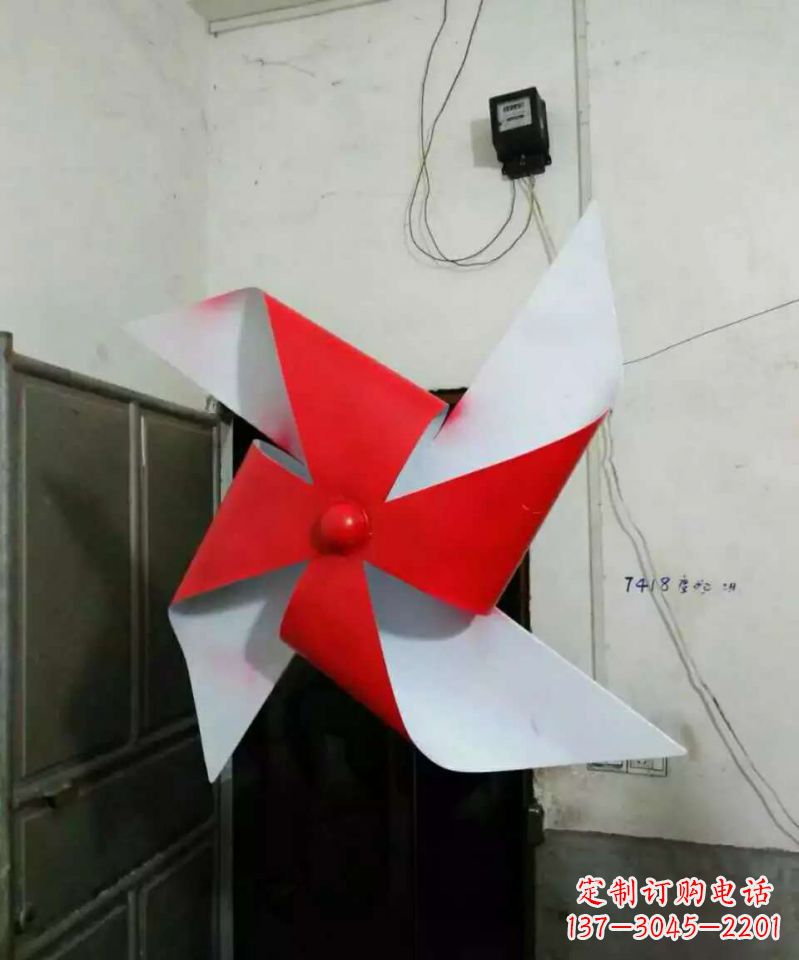 山西彩色不锈钢风车雕塑色彩缤纷的艺术瑰宝