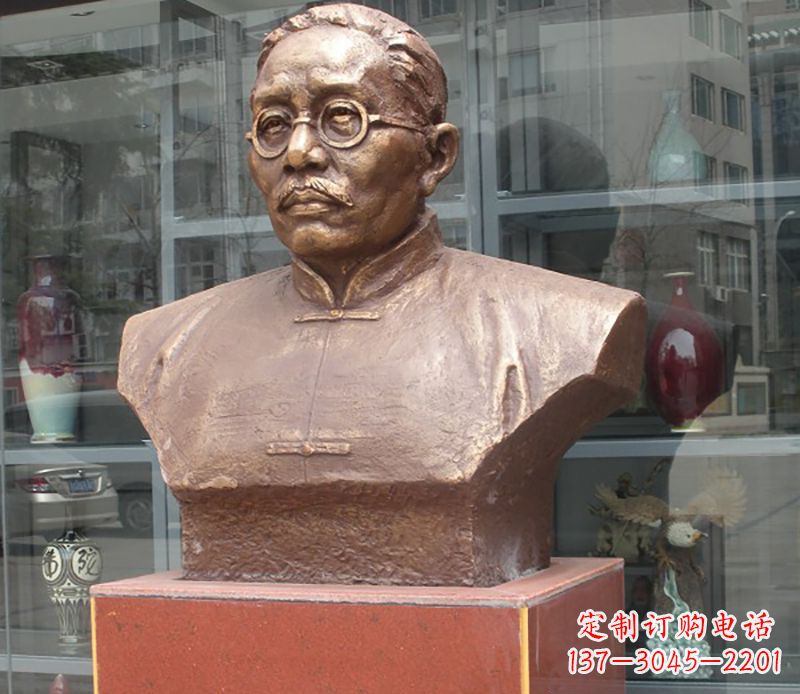 山西蔡元培雕塑传承睿智的象征
