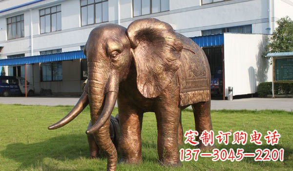 山西草地大象铜雕