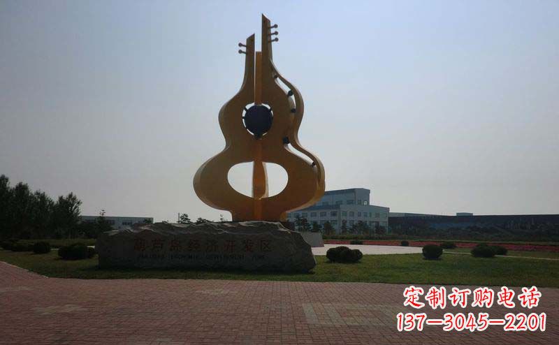 山西城市的不锈钢葫芦雕塑