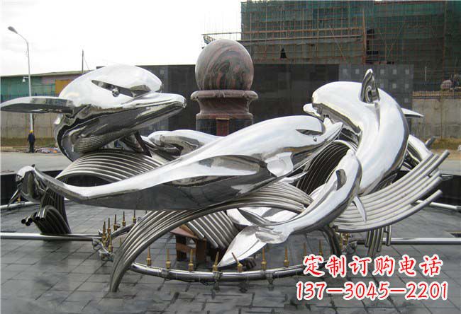 山西城市中的海豚雕塑