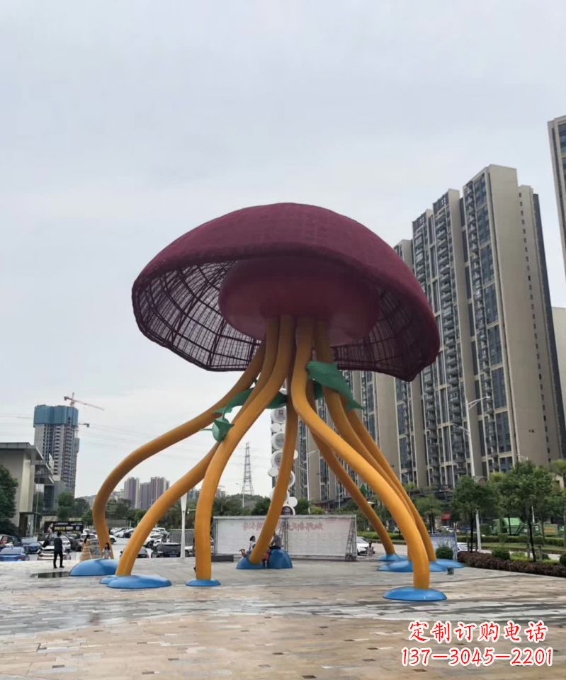 山西城市点缀之美——不锈钢蘑菇雕塑