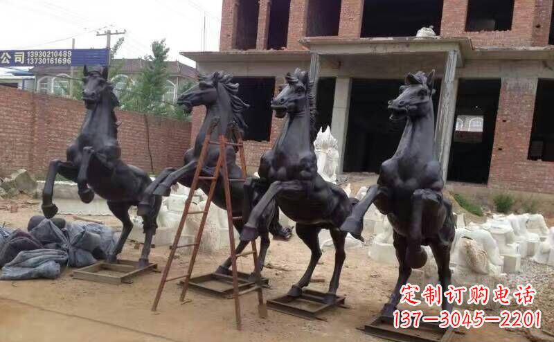 山西马雕塑积极而具有历史意义的艺术
