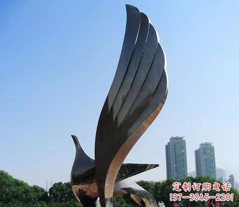 山西不锈钢翅膀雕塑象征着自由的美