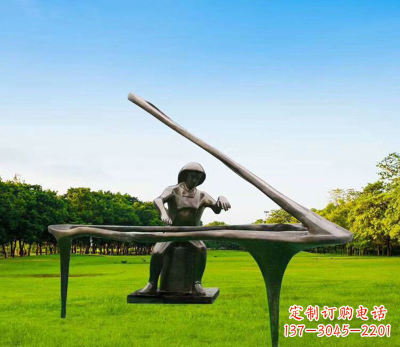山西钢琴之音铸成雕塑