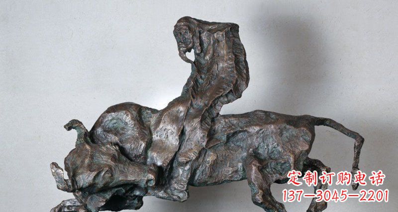 山西抽象的骑牛人物公园动物铜雕