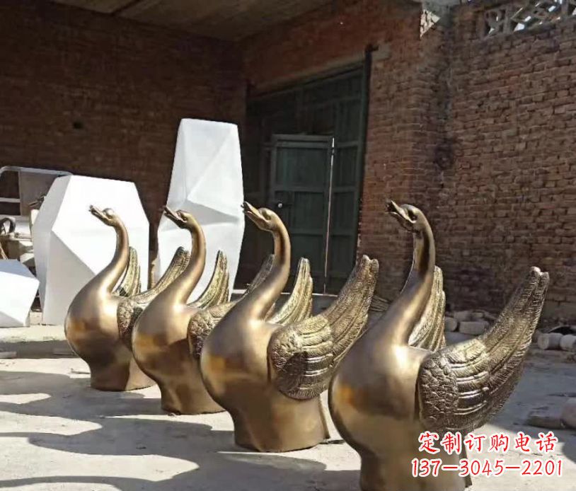 山西抽象广场天鹅铜雕