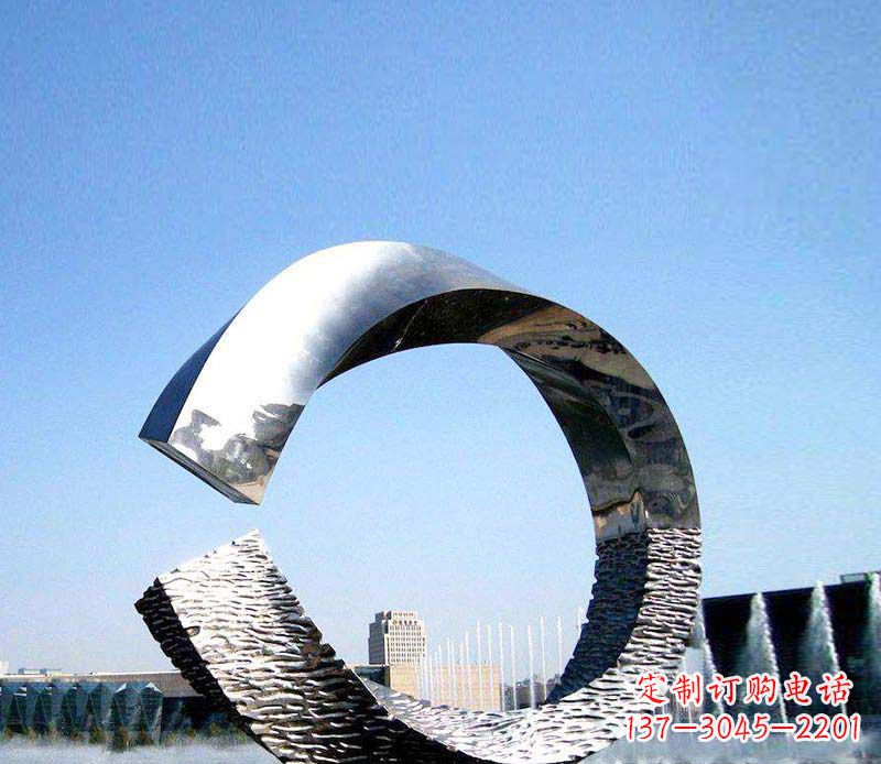 山西抽象镜面不锈钢圆环雕塑