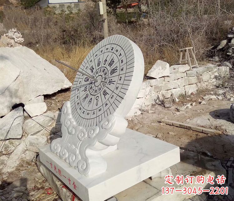 山西传承古老文化——日晷雕塑