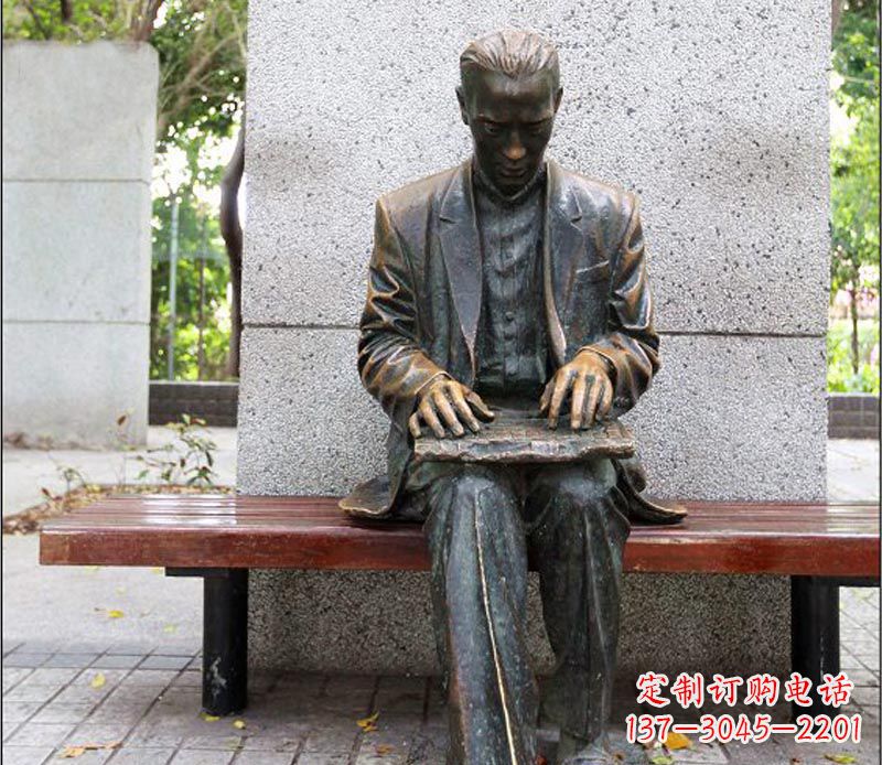 山西“男性英姿飒爽的雕塑”