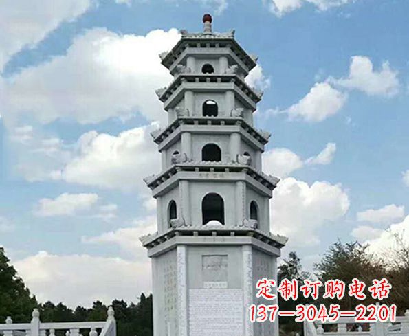 山西神秘的宝塔雕塑