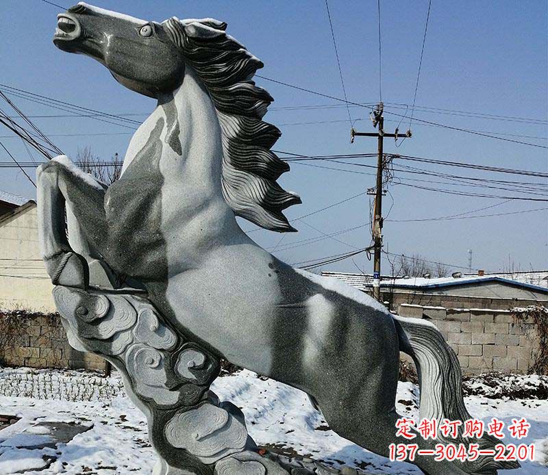 山西传统工艺马踏祥云石雕