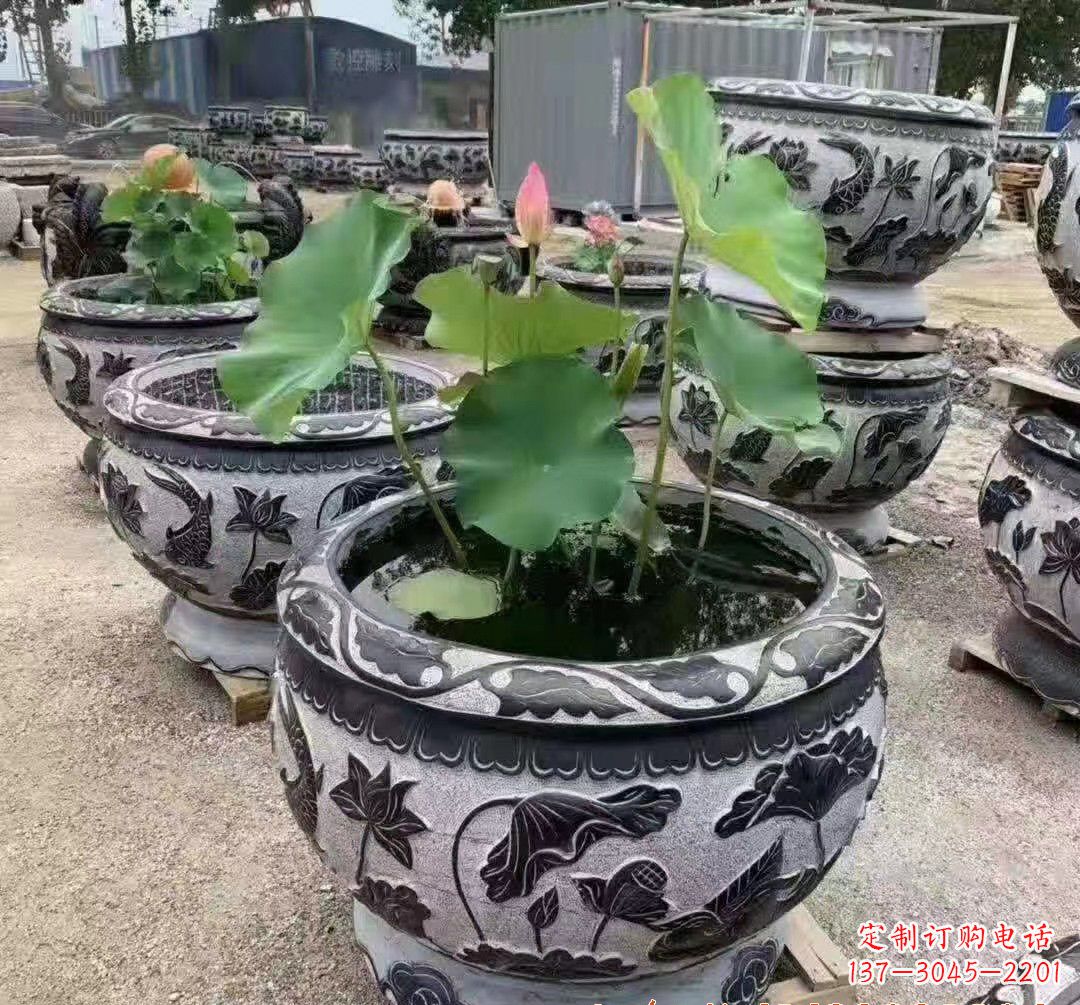 山西精美大理石鱼缸雕塑
