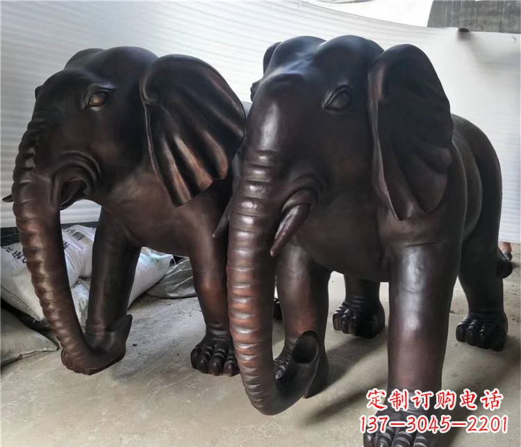 山西优雅精美的铜制大象雕塑