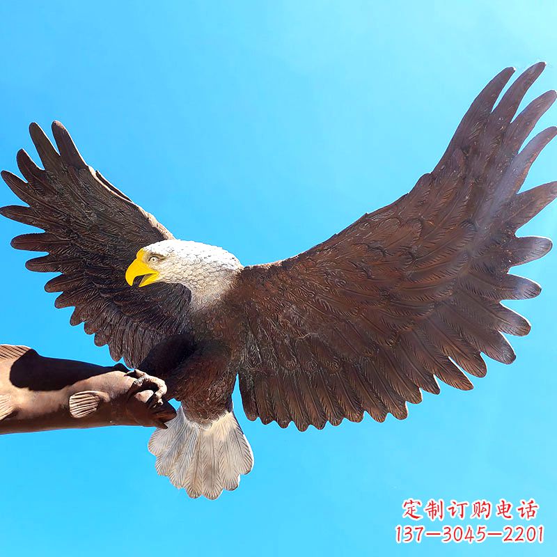 山西精致仿真老鹰玻璃钢雕塑