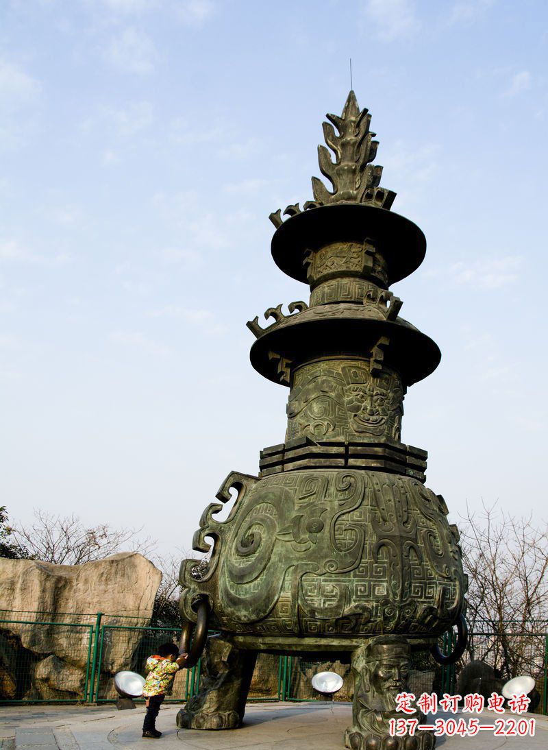 山西大型三足香炉寺庙铜雕塑