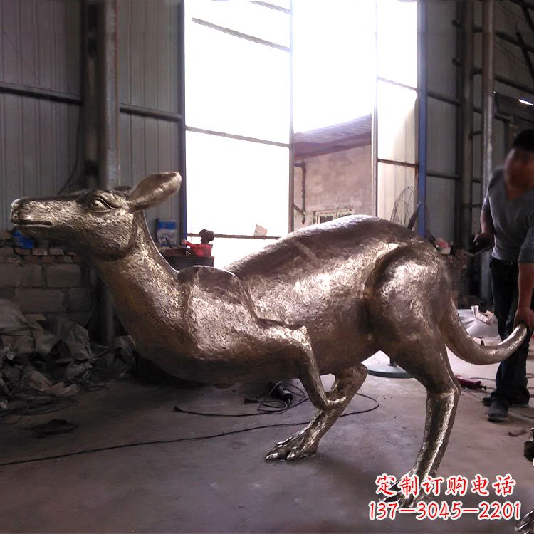 山西精美袋鼠纯铜雕塑