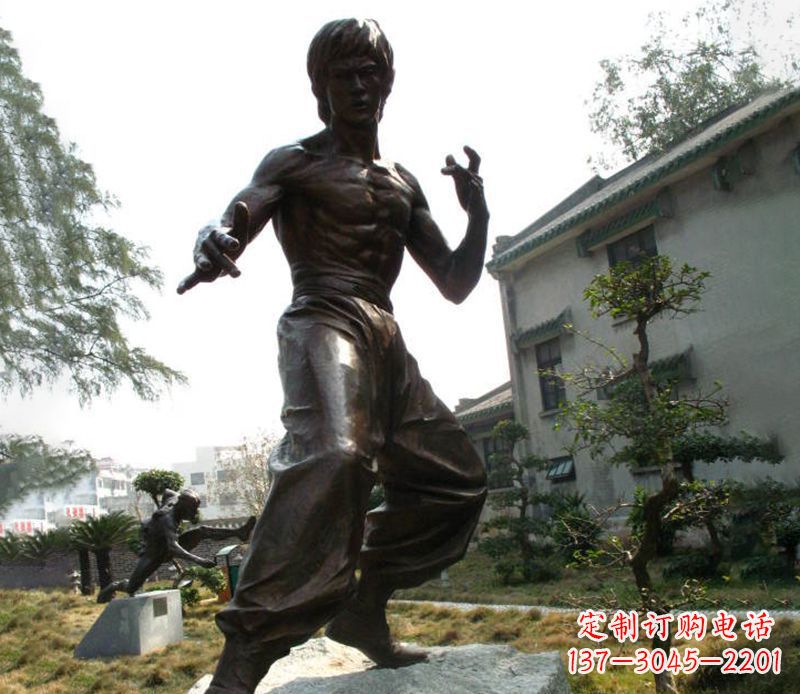 山西传奇人物李小龙铜雕