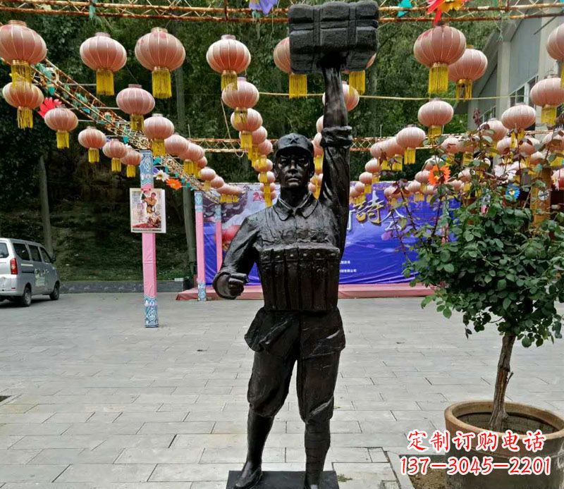 山西董存瑞铜雕