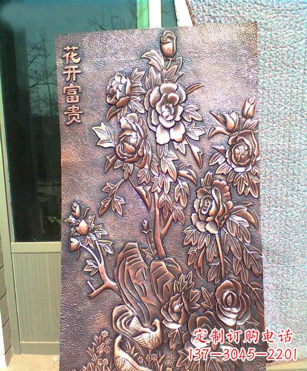 山西锻铜牡丹雕塑