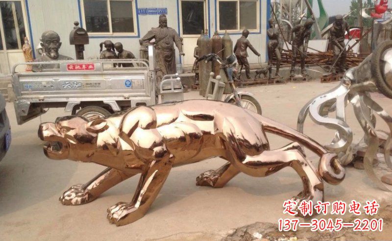 山西精美不锈钢豹子雕塑