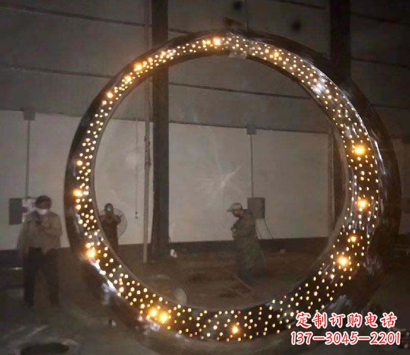 山西发光圆环不锈钢雕塑