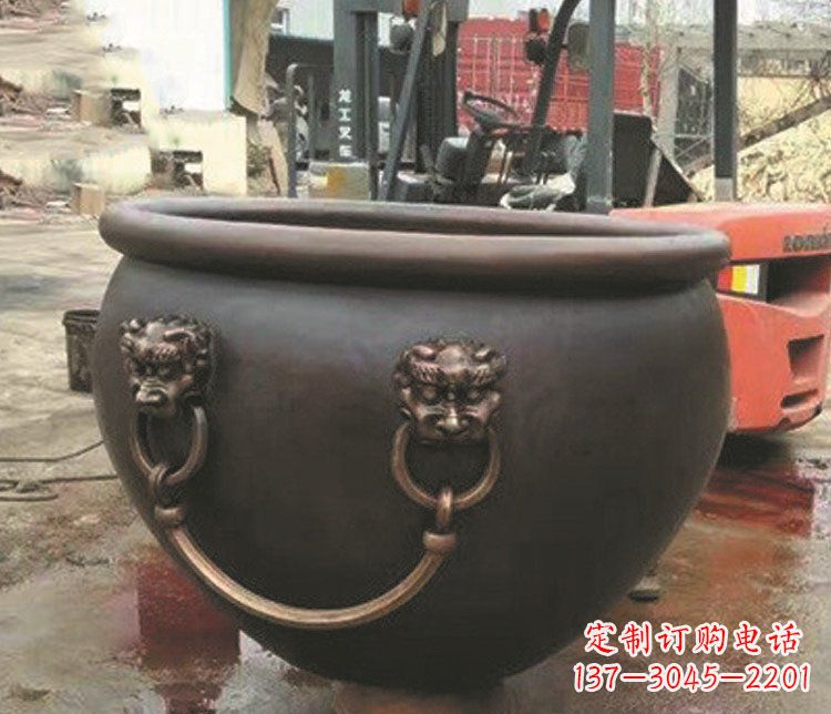 山西非凡形态的铜雕狮子头水缸