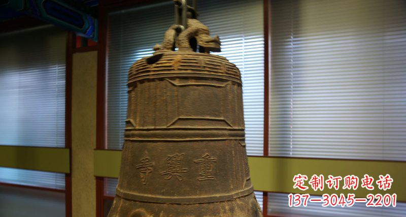 山西仿古铜钟雕塑定制