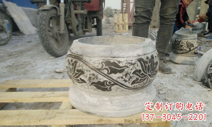 山西仿古圆形水缸石雕塑