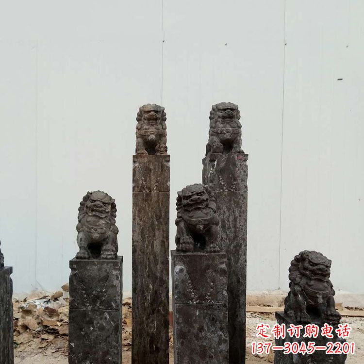 山西复古风格拴马桩雕塑