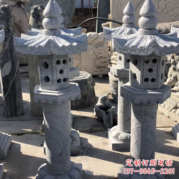 山西中式仿古青石灯笼雕塑