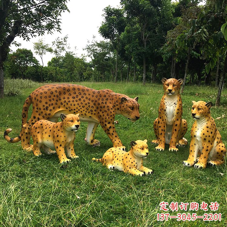山西精美玻璃钢豹子雕塑