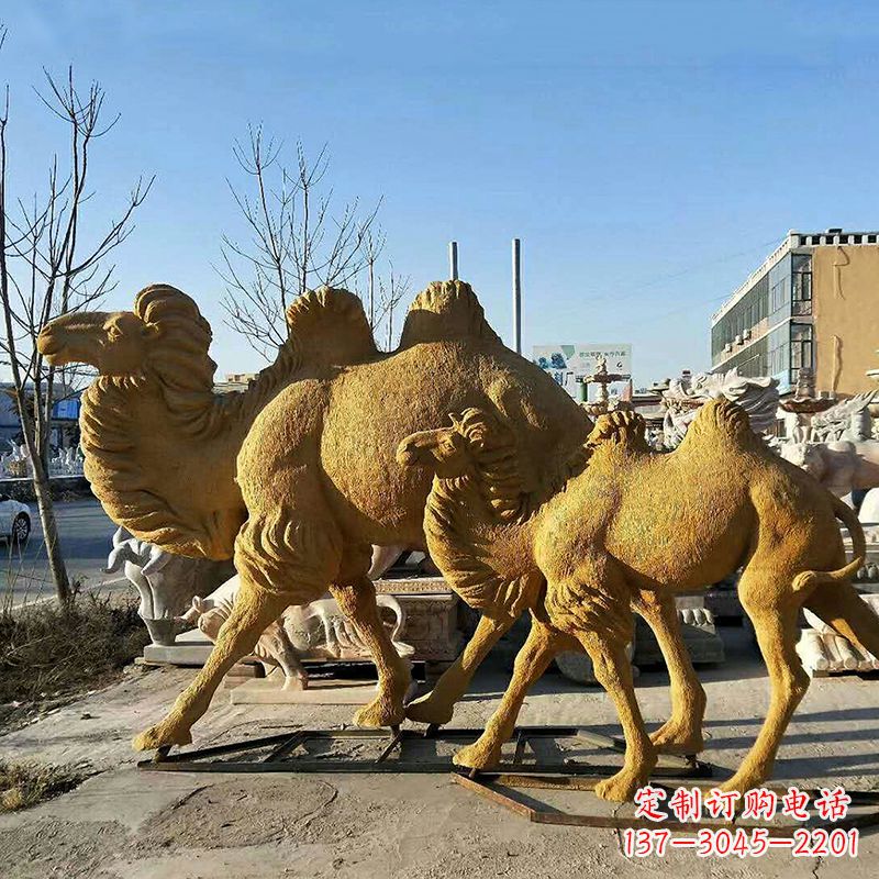 山西仿真骆驼玻璃钢雕塑
